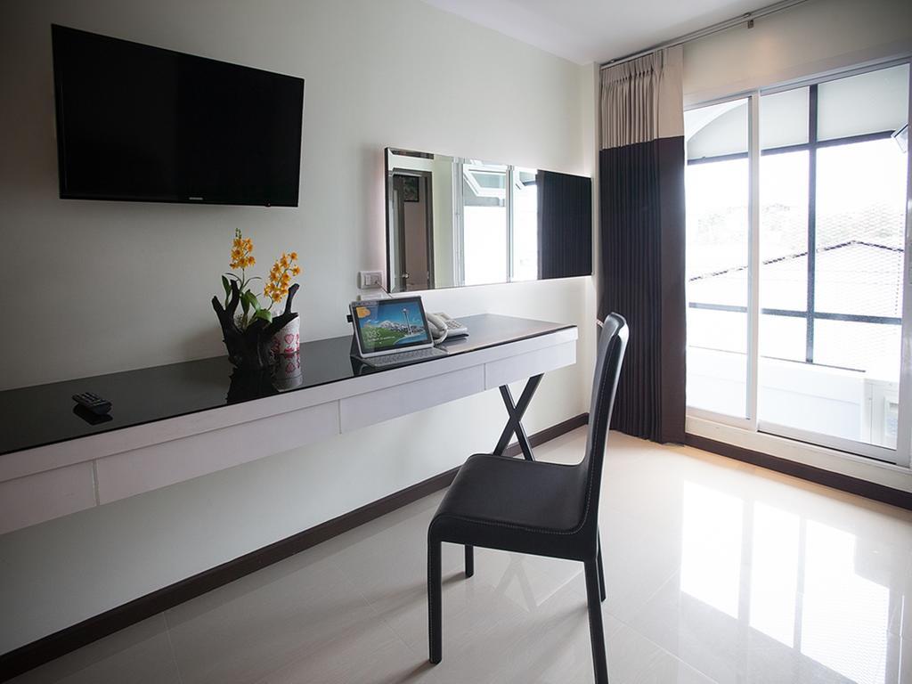 Md Grand Hotel Nakhon Накхонситхаммарат Экстерьер фото